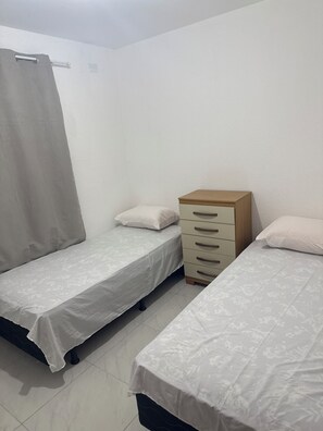 2 bedrooms, desk, free WiFi, bed sheets