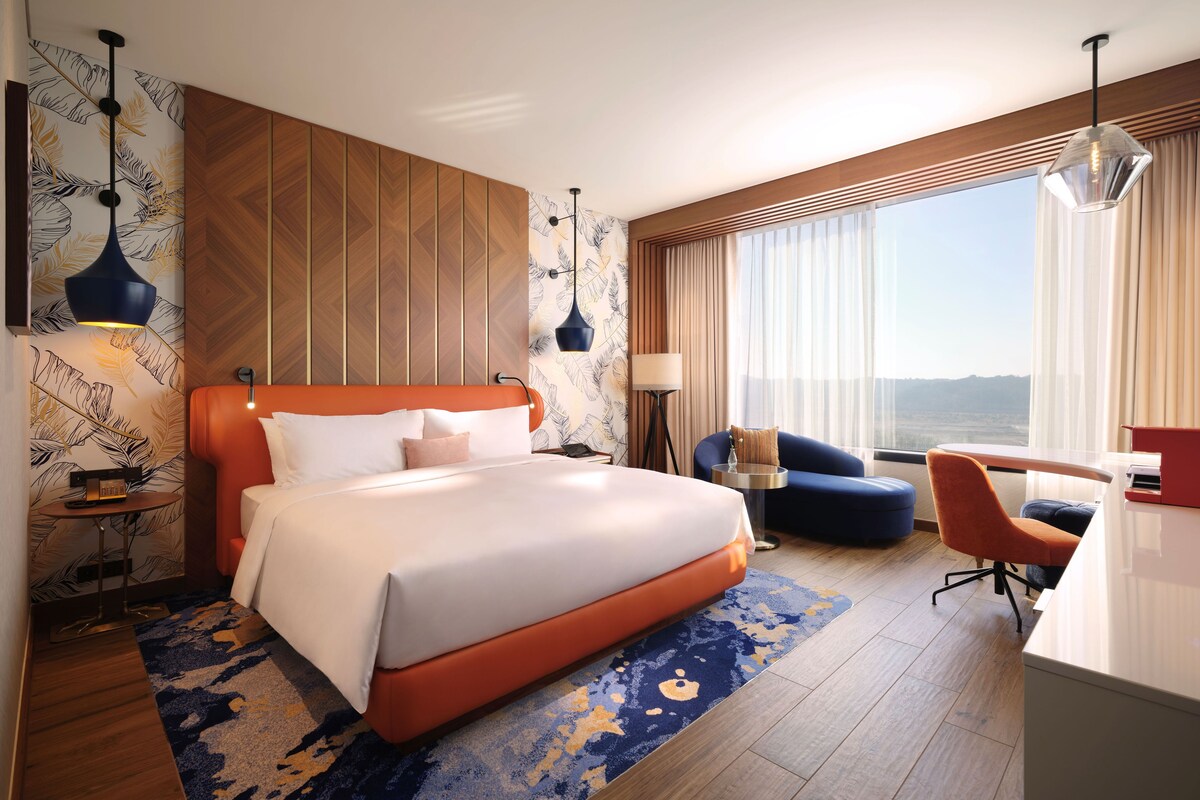Forest Tower Deluxe King(2 adults stay free, 3rd adult incurs surcharge)