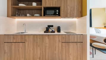 Studio, 1 King Bed with Sofa bed