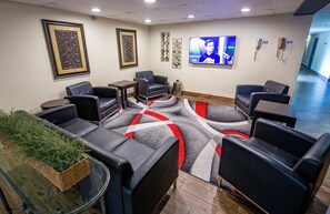 Lobby - Hope Hotel & Conference Center (Dayton)