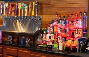 Bar (on property) - Hope Hotel & Conference Center (Dayton)