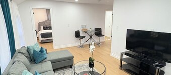 Modern 2BR Near Niagara Falls + Beach