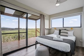 2 bedrooms, WiFi - Six-Ten Shores ~ Direct Beach Access! (Dolphin Sands)