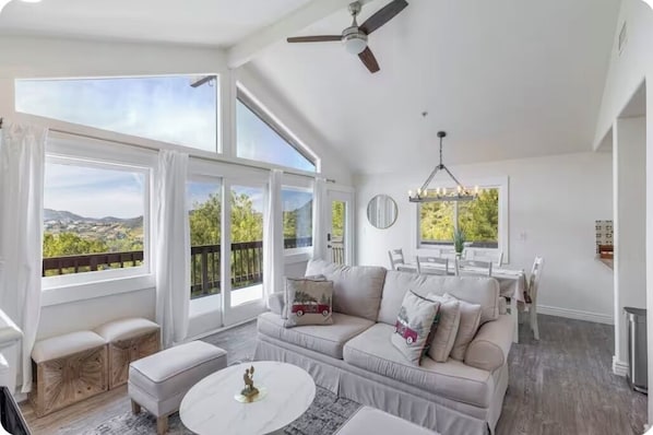 リビング エリア