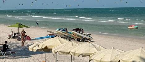 หาดส่วนตัวที่อยู่ใกล้ๆ