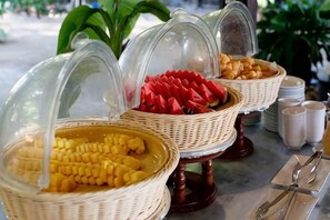 Ảnh chưa phân loại, 2 trong số 30 ảnh, nút