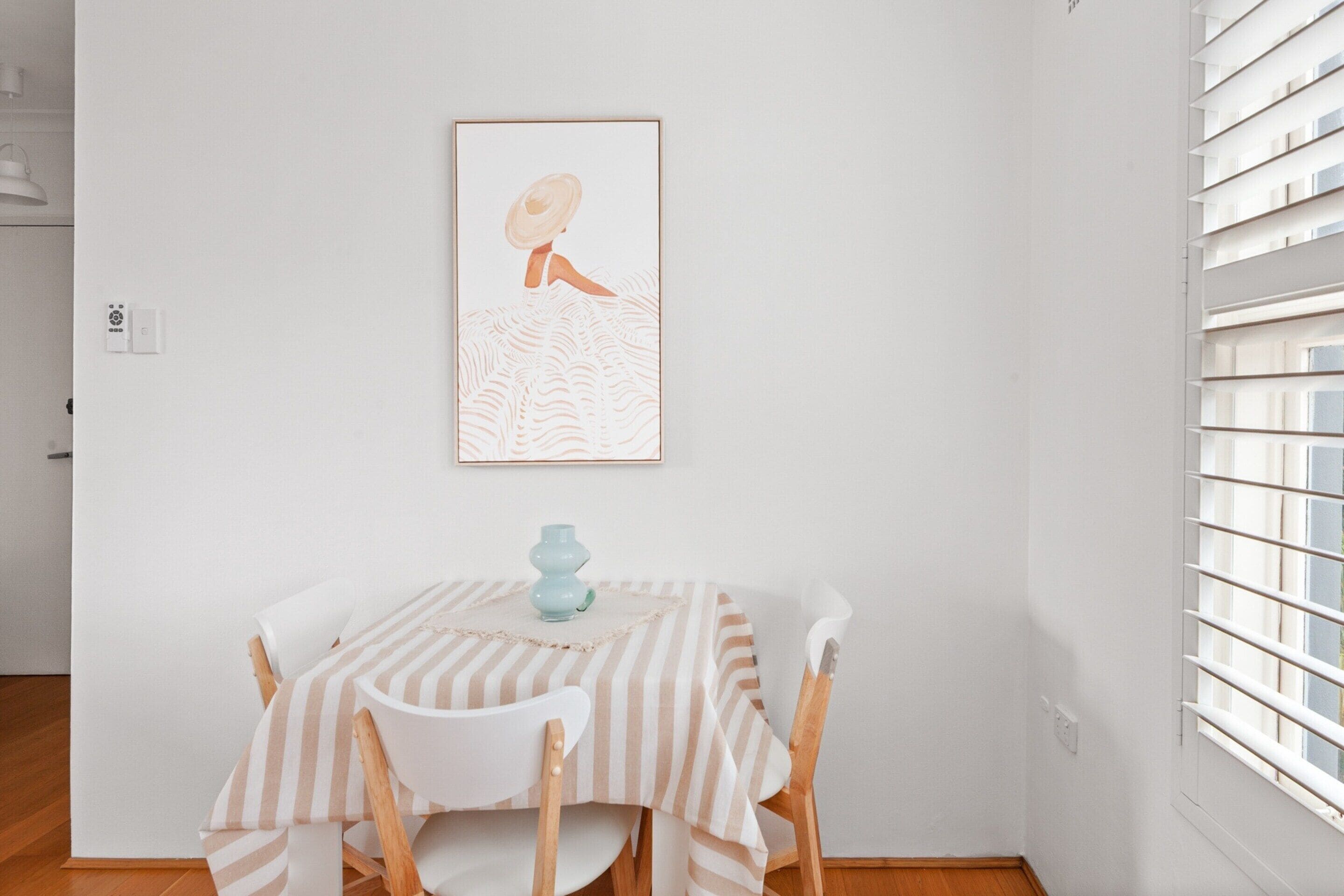 Apartment | Dining