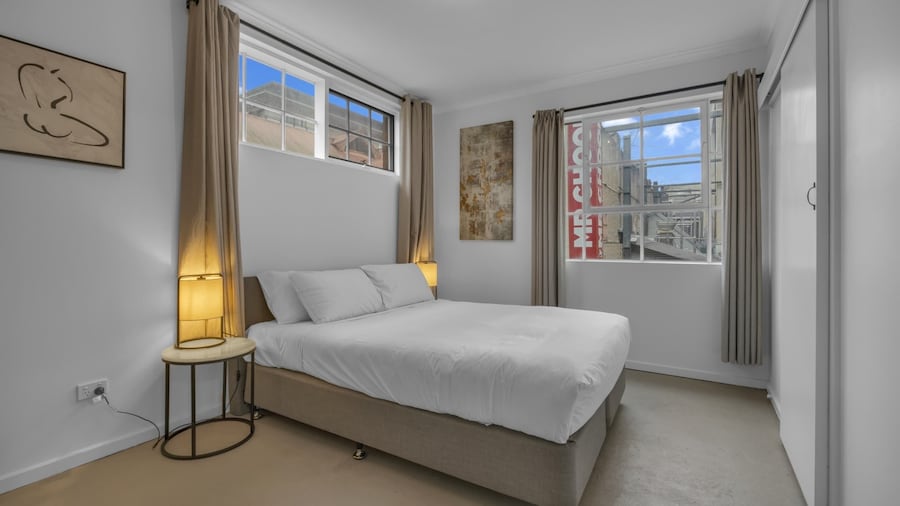 Central 1-bed Adelaide Apartment With Balcony