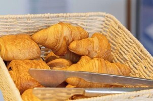 Se sirve desayuno por un coste adicional