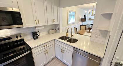 Stylish Remodeled Townhouse – Entire Home - Great Location!