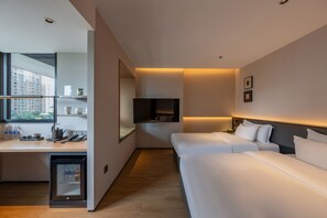 Laptop workspace, free WiFi