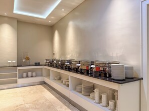Petit déjeuner buffet compris tous les jours