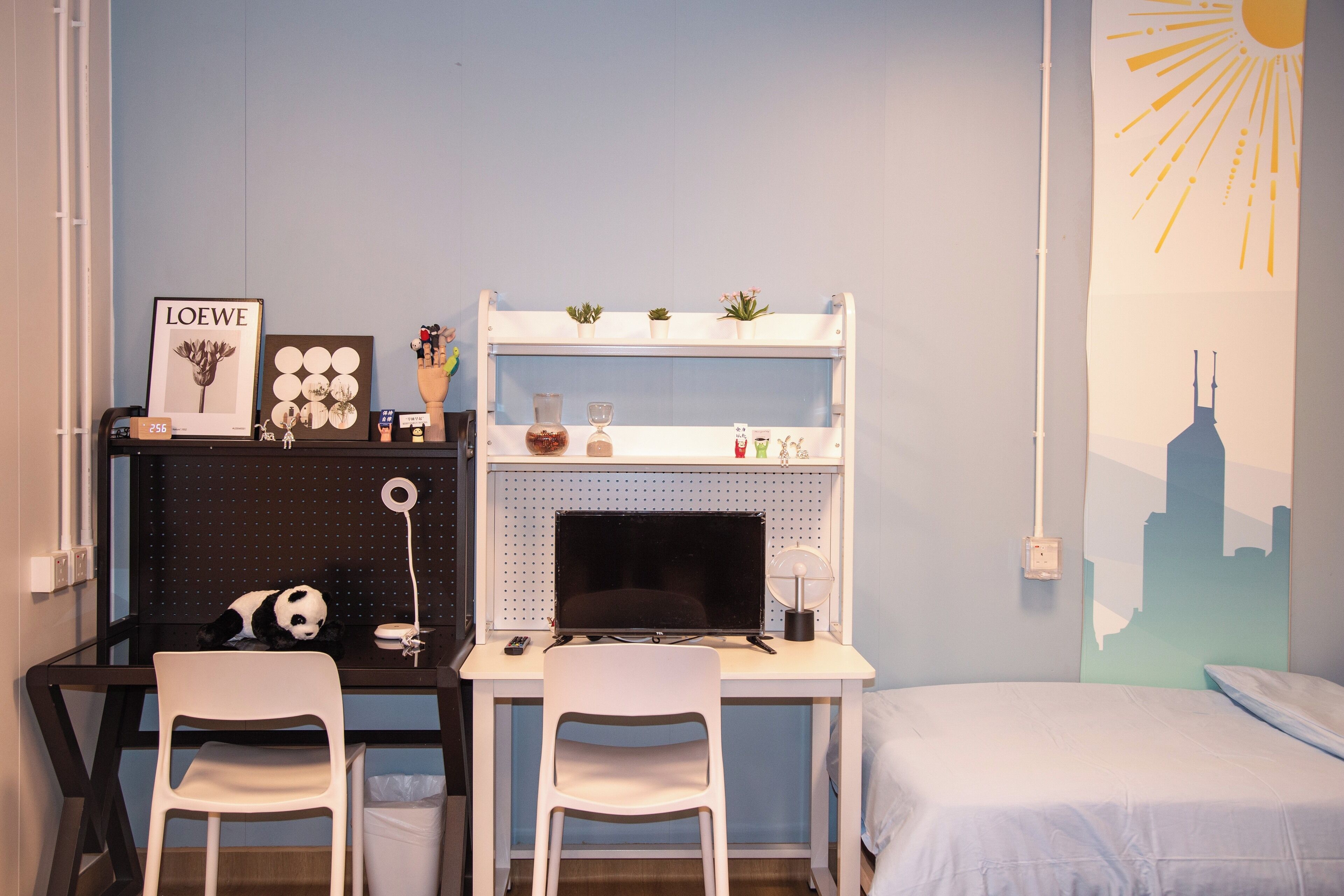 Desk, blackout drapes, free WiFi, bed sheets