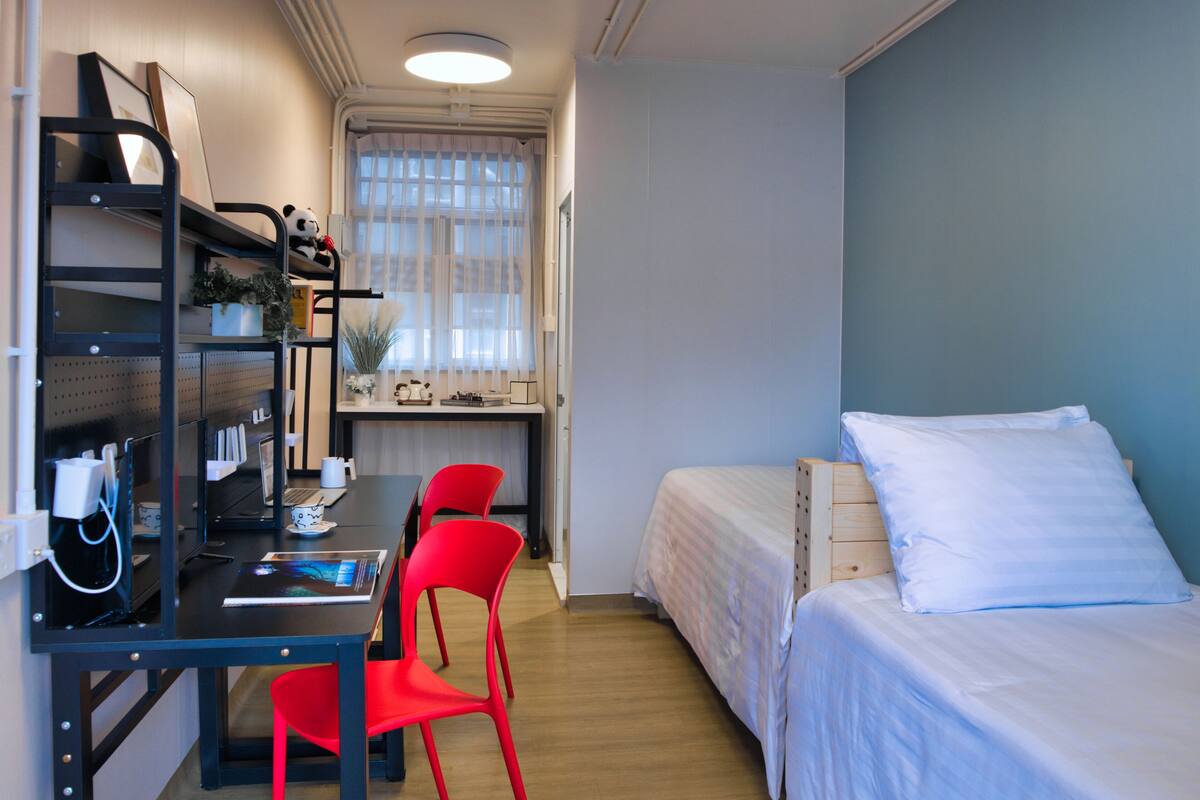Standard Twin Bed Room | Desk, blackout curtains, free WiFi, bed sheets