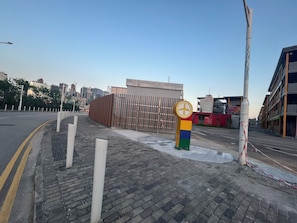 숙박 시설 입구