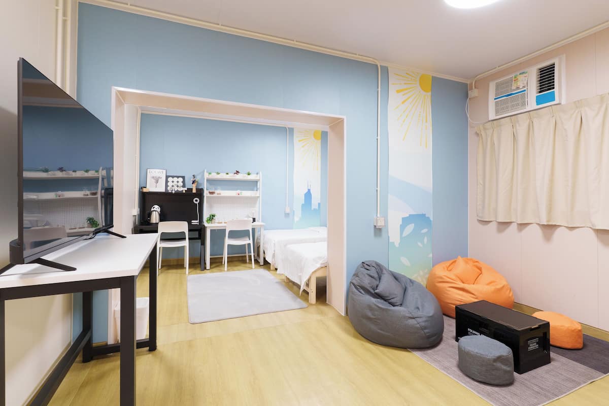 Desk, blackout curtains, free WiFi, bed sheets