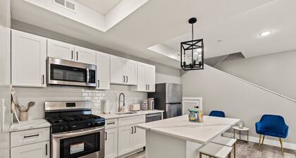 The Chic Haven 2-bedroom apartment in peaceful Philadelphia with AC near Zoo