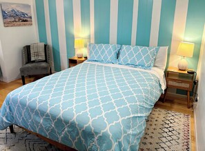 Iron/ironing board, free WiFi, bed sheets - Welcoming studio in El Cerrito for a cozy getaway (El Cerrito)