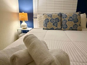 2 chambres, fer et planche Ă repasser, Wi-Fi gratuit, draps fournis