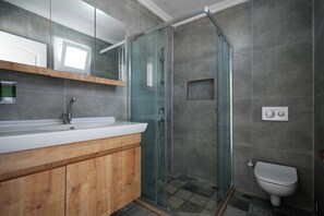 Douche, serviettes fournies