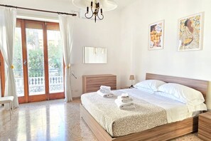 3 bedrooms, desk, iron/ironing board, travel cot