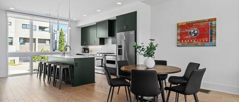 Microwave, oven, stovetop, dishwasher