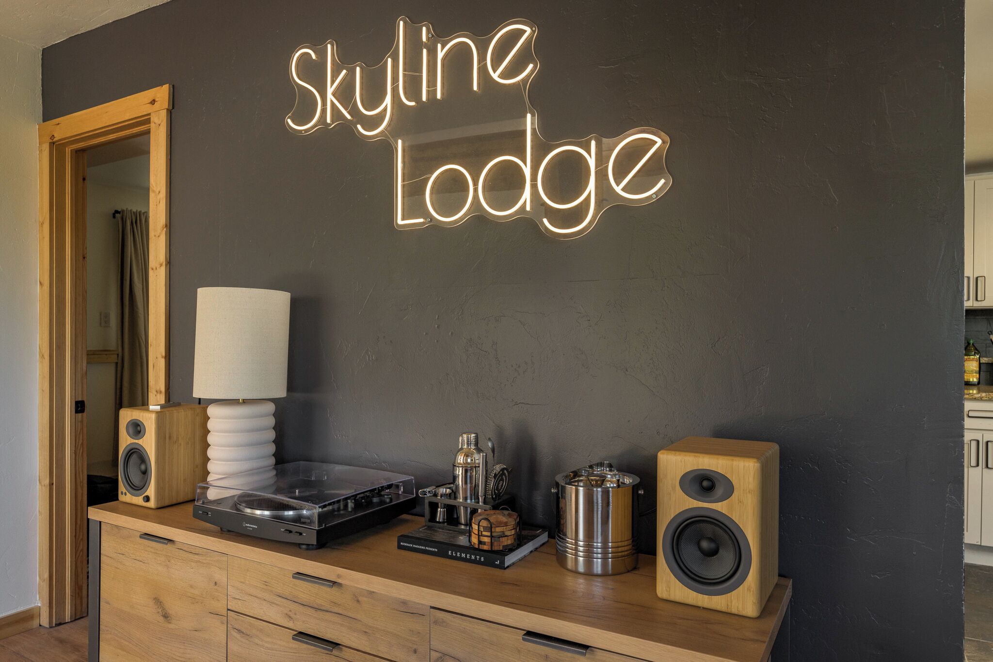 40-inch LED TV with digital channels, Netflix, streaming services