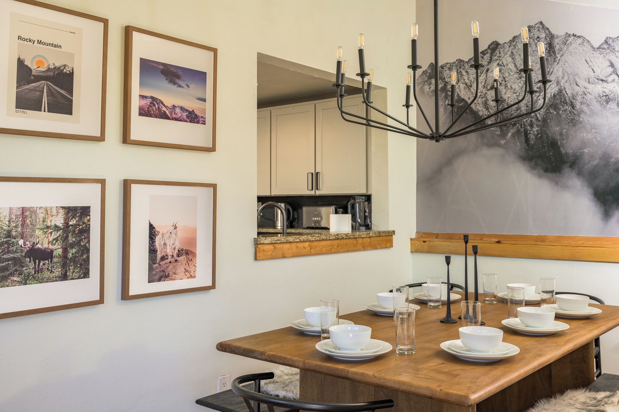 Comfort Cabin, Mountain View | Dining room