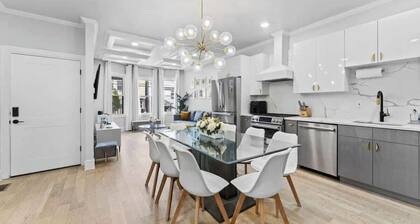 Chic 3BR-4BD-3Bath Oasis with Backyard Near NYC