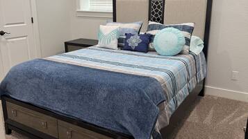 3 多间卧室、收费 WiFi、床单