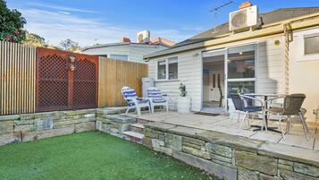 ์ํํธ | ์ธ๊ด