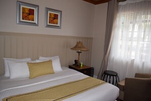 1 habitación, escritorio, tabla de planchar con plancha y wifi gratis 