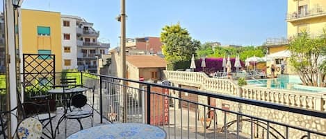 Comfort-Apartment, Balkon, Stadtblick | Blick auf die Stadt