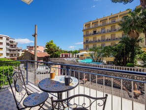 Comfort-Apartment, Balkon, Stadtblick | Balkon