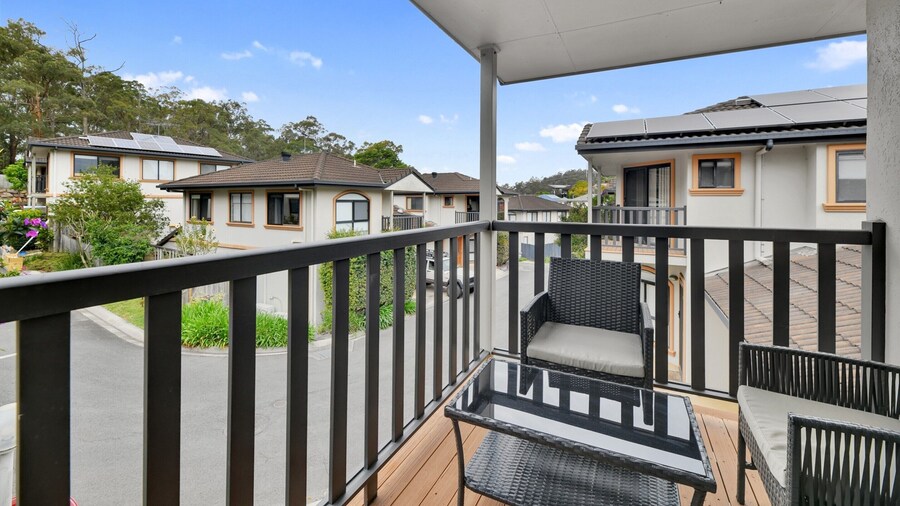 Homely 3-bed Townhouse With Pool & Gym Access