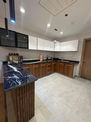 Private kitchen - Alsawah Wide 3BR APT @aeon towers (Giza Governorate)