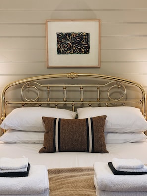 1 bedroom, WiFi (free), bed sheets