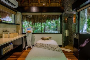 1 bedroom, iron/ironing board, WiFi, bed sheets - Holiday in Paradise at Villa Del Palmar - Cancun! (Cancún)