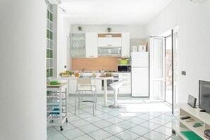 Comfort-Apartment, Terrasse | Eigene Küche