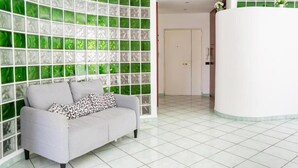 Apartemen Comfort, patio | Area keluarga