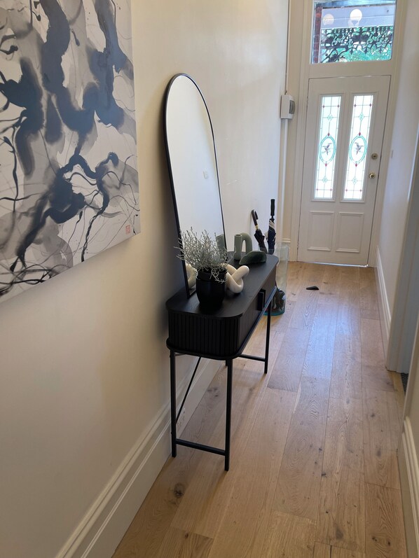 Interior - Stylish Victorian Terrace
Close to beach and city Casino South Melbourne Market (Middle Park)