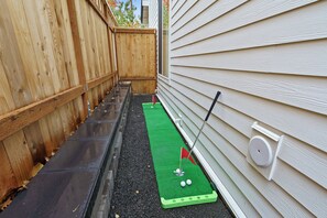 المنطقة المحيطة بالمنشأة