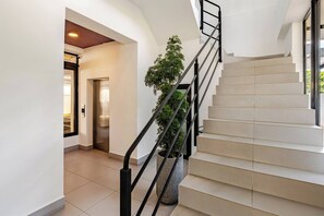 Apartment, 1 Schlafzimmer, eigener Pool, Stadtblick | Innenbereich