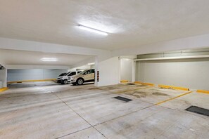 Apartment, 1 Schlafzimmer, eigener Pool, Stadtblick | Unterkunftsgelände