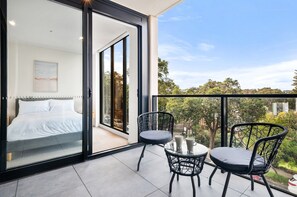 Apartment | Balcony - Heidelberg 2-bed Retreat Near Austin Hospital (Melbourne)
