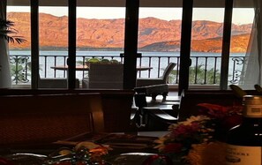 تناول الطعام