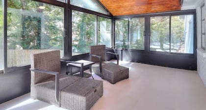 The Elite House | Modern Brookhaven Retreat Near Buckhead