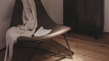 Signature Double Room, Mountain View | Desk, laptop workspace, blackout drapes, soundproofing