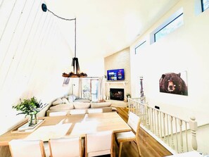 Dining - Amazing views! Game Room, Movie Theater, EV, Roomy, Skiing, SkyPark, Snow Tubing (Running Springs)