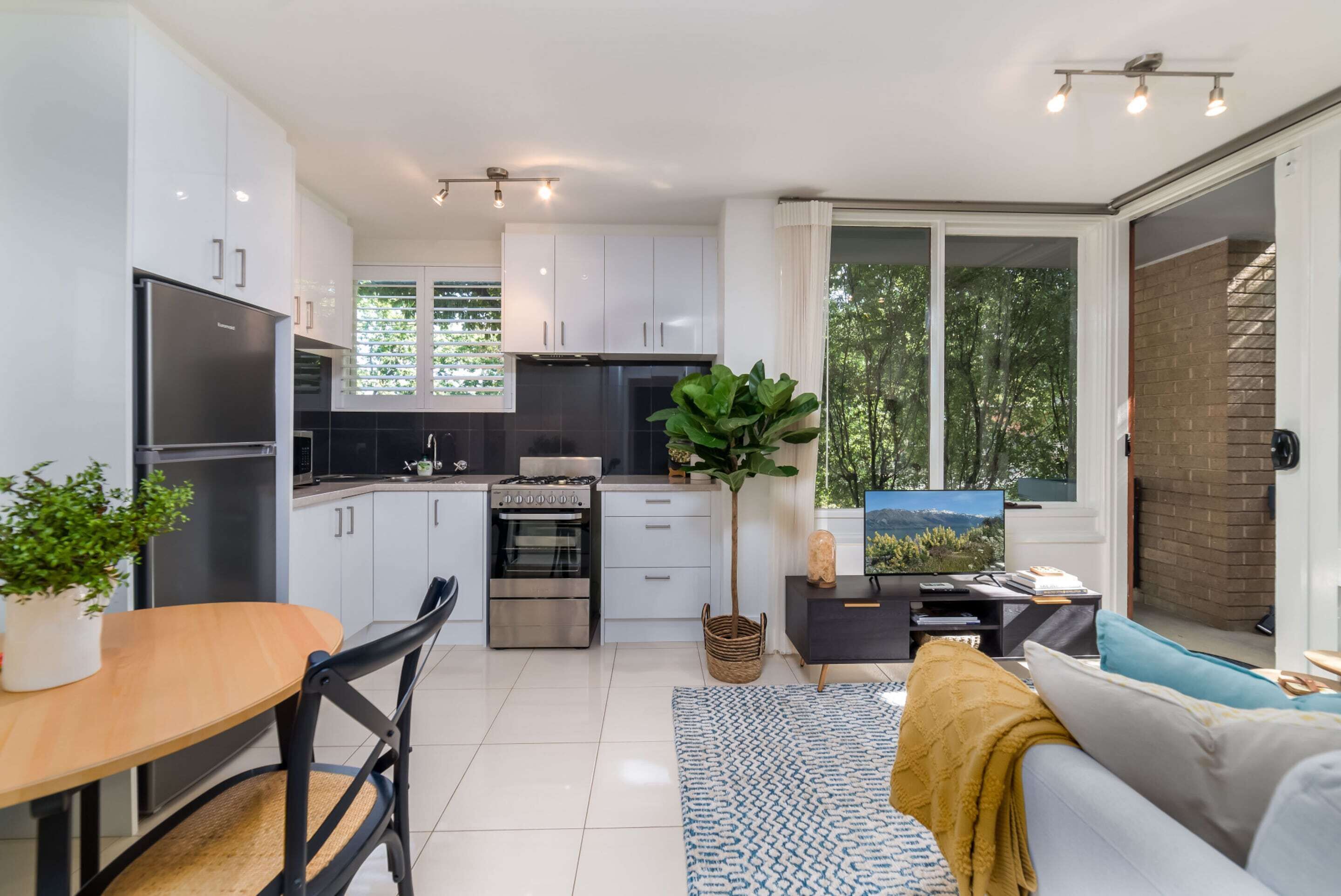 Apartment | Private kitchen | Cookware/dishes/utensils